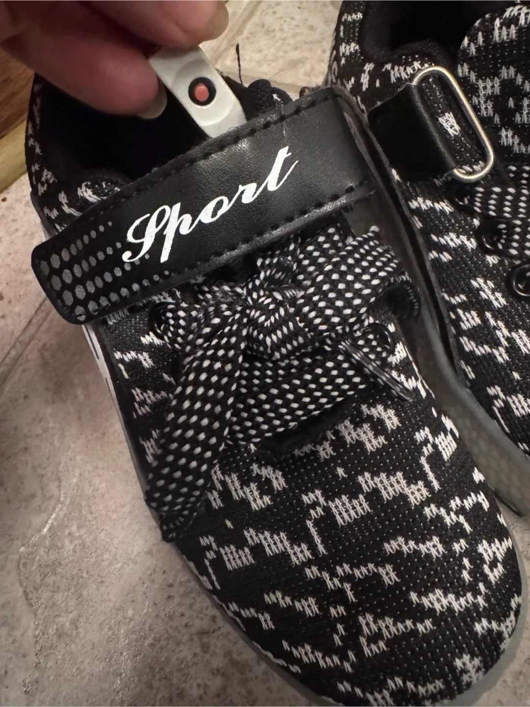 Kids' Black & White Roller Shoes - Size Unknown image indicator(3)