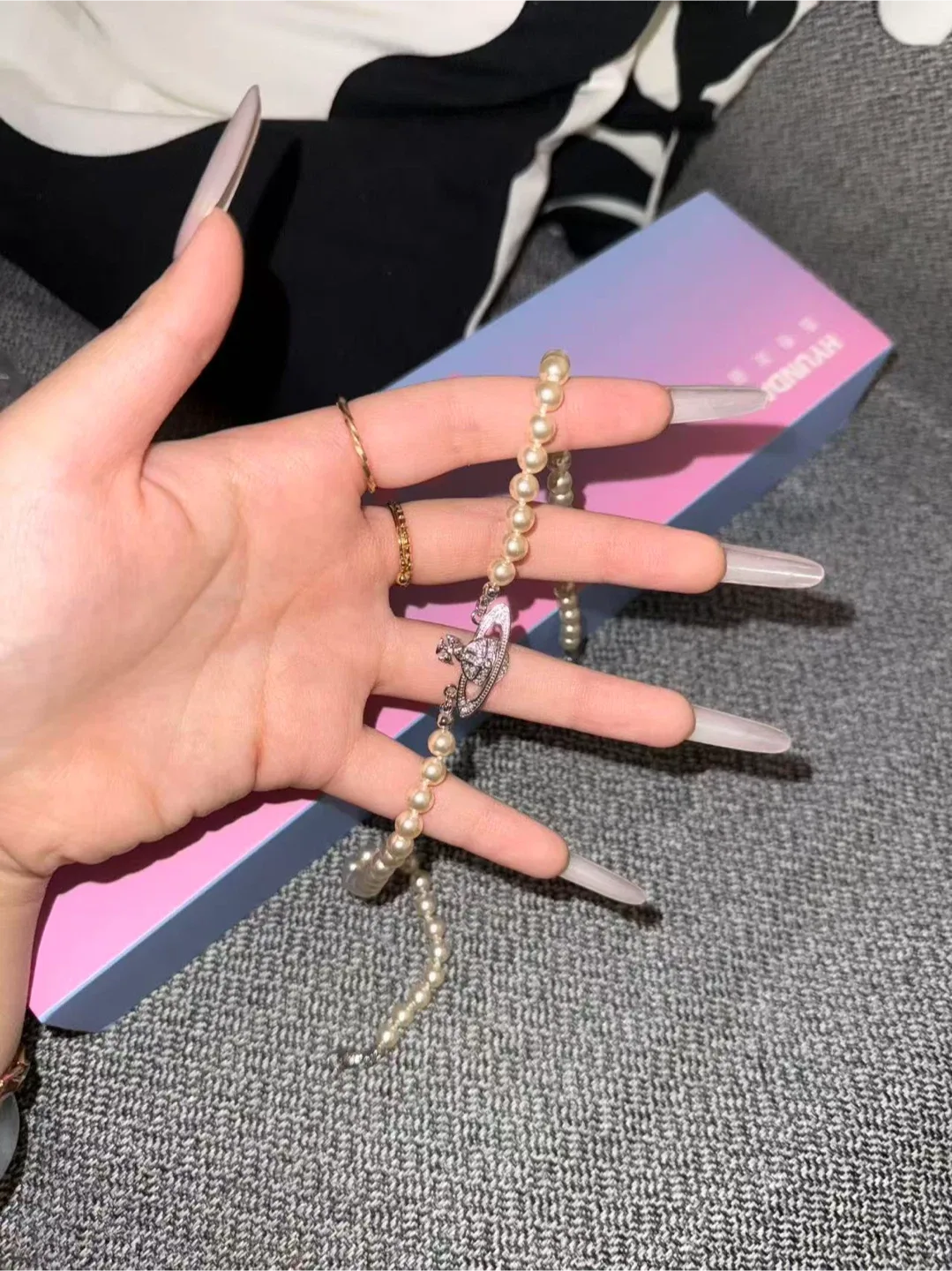 Vivienne Westwood Pearl Necklace image indicator(2)