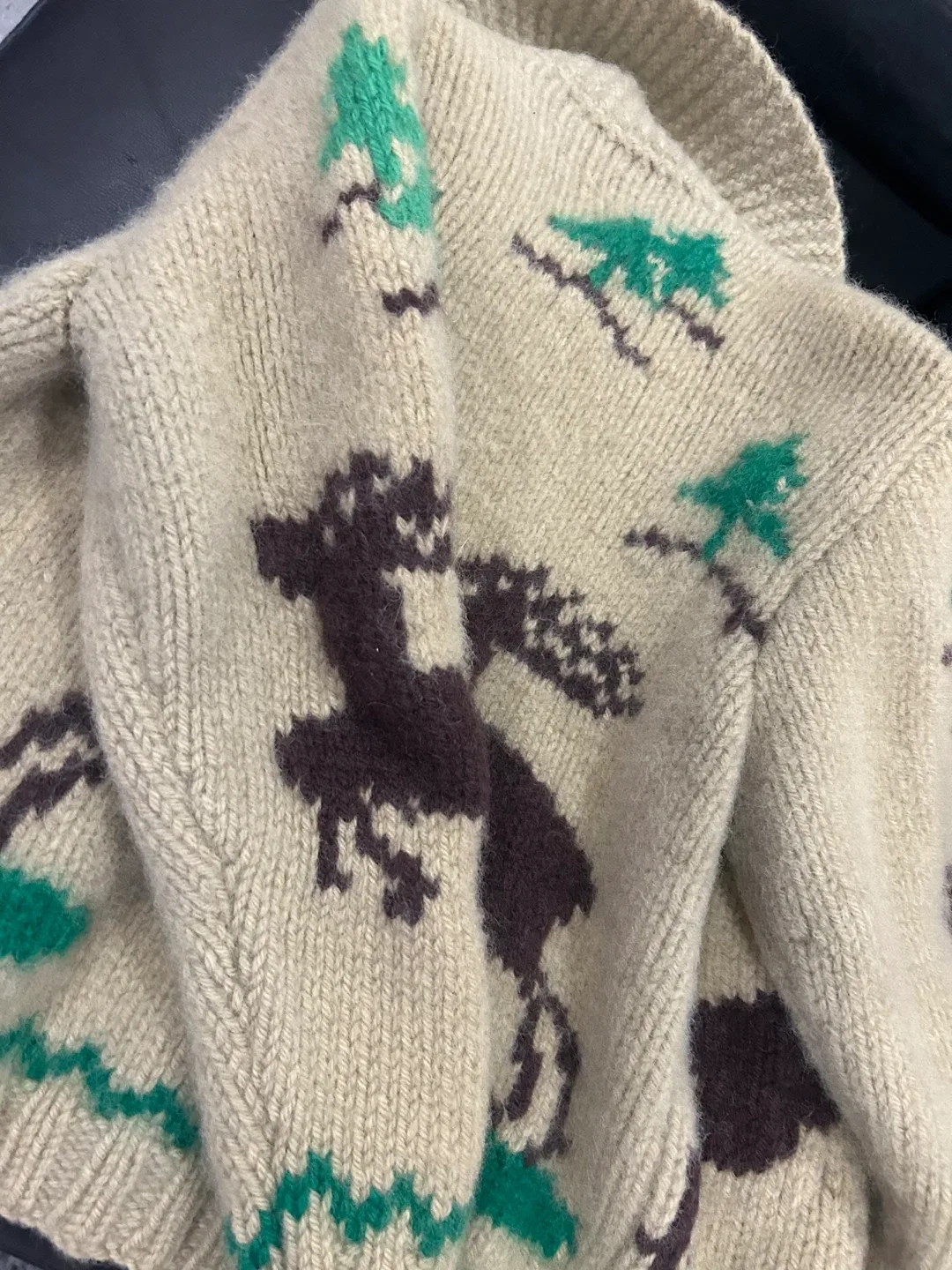 Wool knit Cardigan with Deer Design image indicator(3)