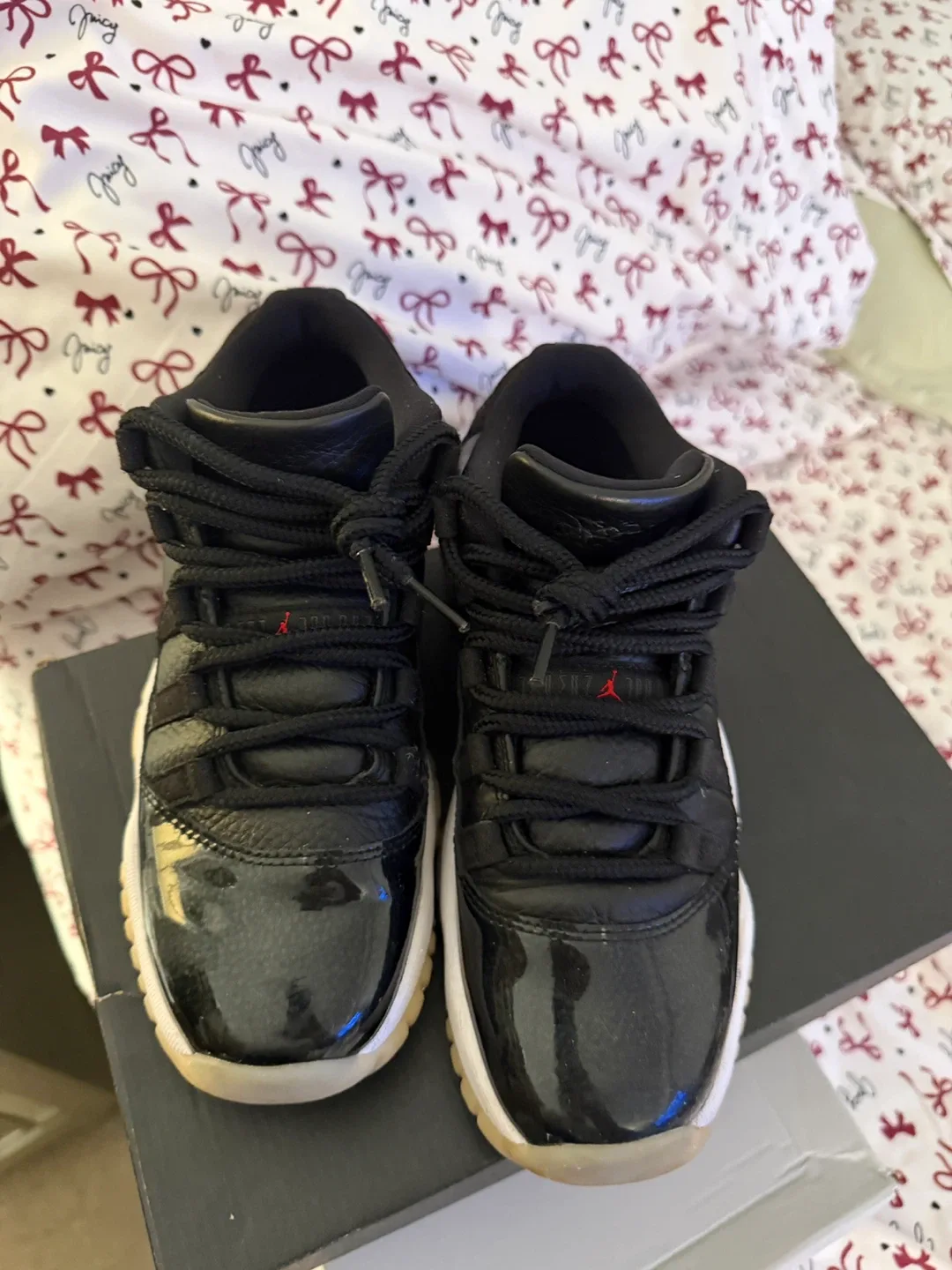 Air Jordan 11 Retro Low IE Black size 6 kids