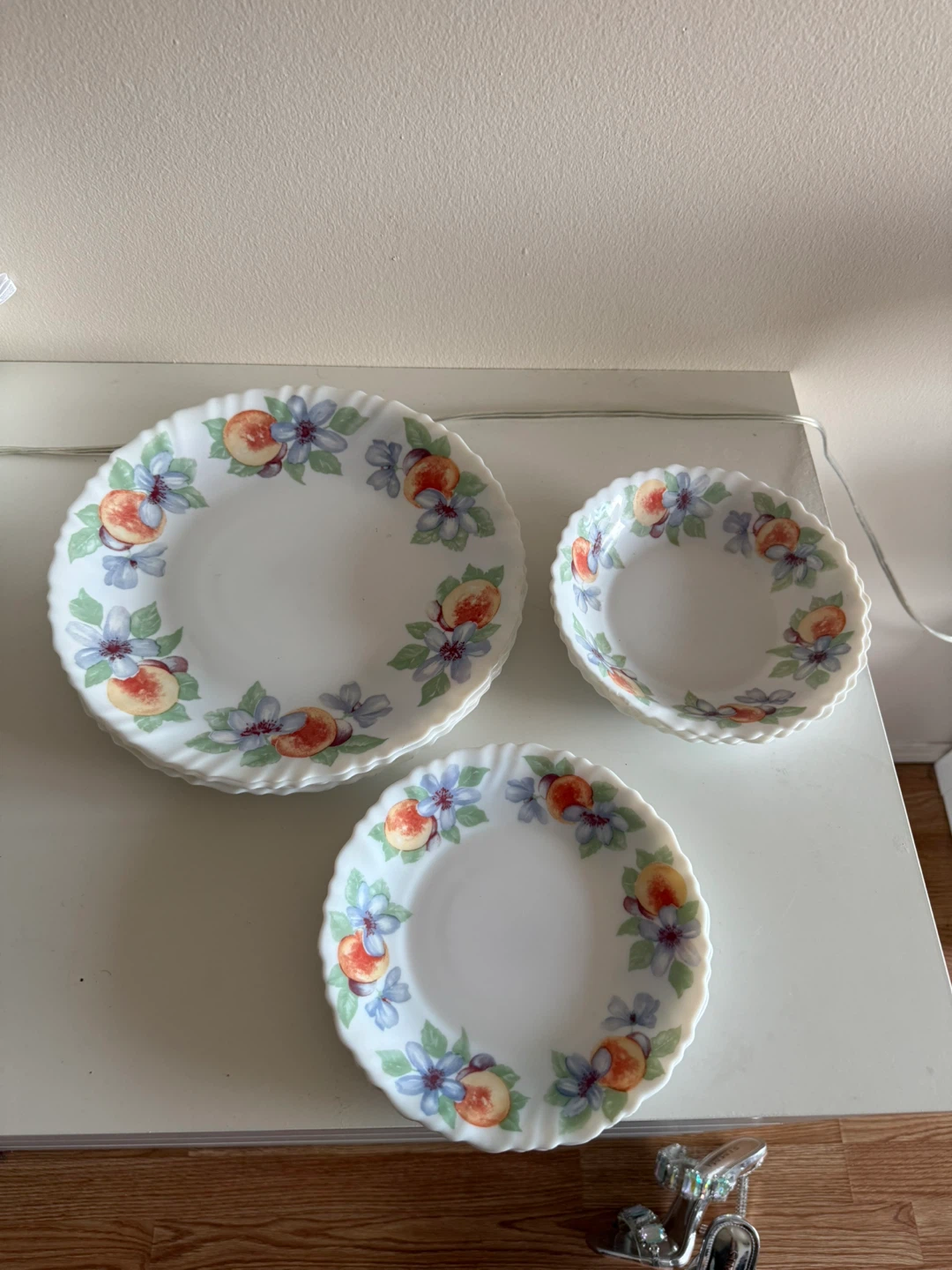 Floral Patterned Plates & Bowl Set