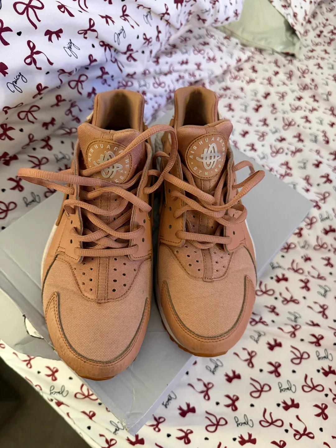 Nike Air Huarache Run Sneakers image indicator(3)