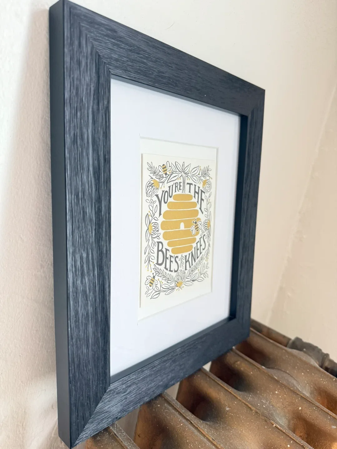 Wood Grain Black Frame image indicator(3)