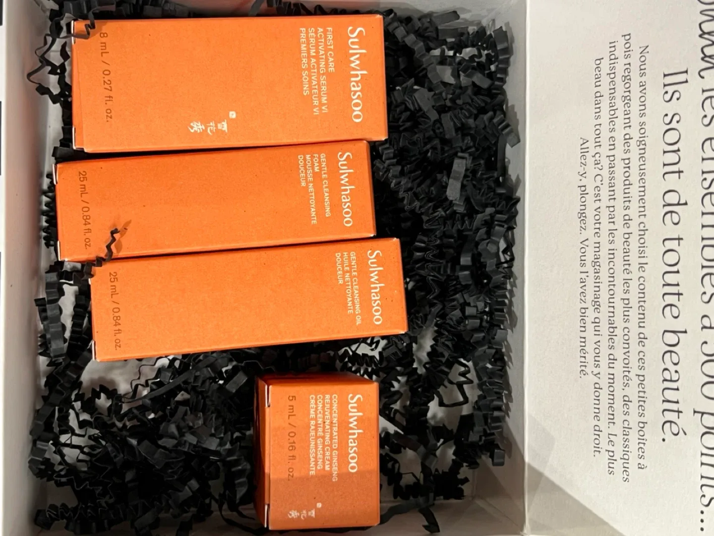 Sulwhasoo Plump & Rejuvenating Starter Kit image indicator(3)