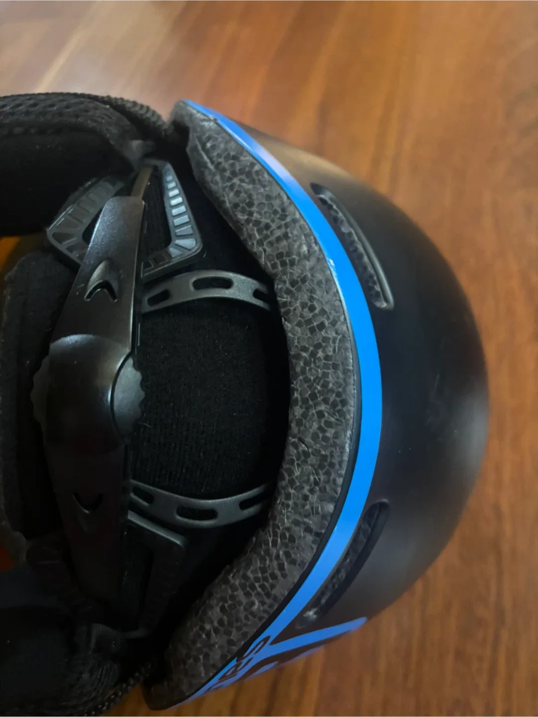 Salomon Ski Helmet with Visor image indicator(4)