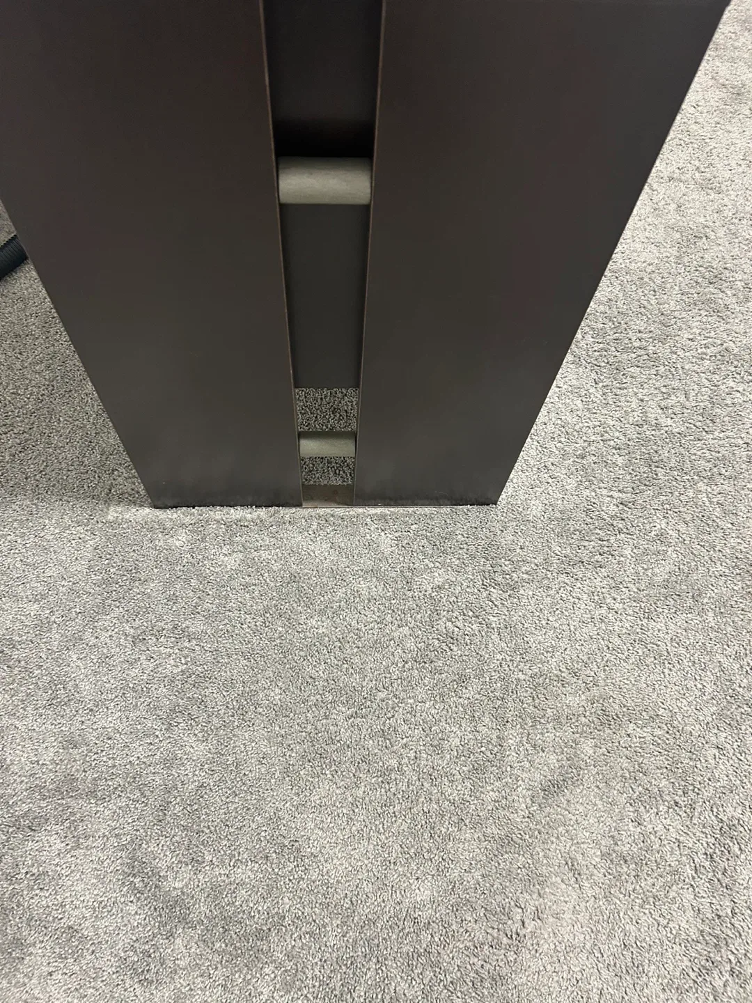 Dark wooden Brown Desk