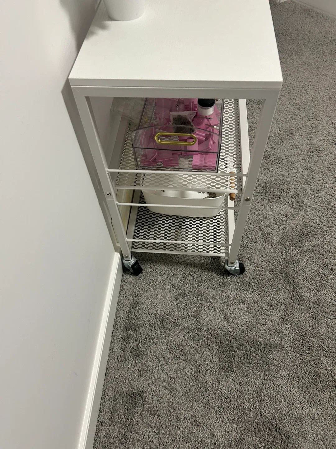 White Rolling Cart image indicator(2)