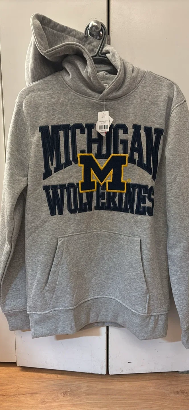 Michigan Wolverines Hoodie - Size M