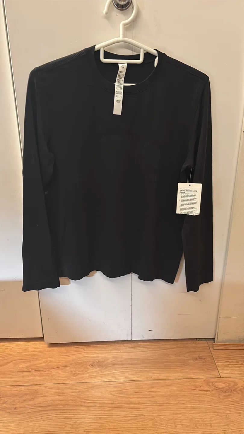 Lululemon Swiftly Tech LS 2.0 Black, Size 6