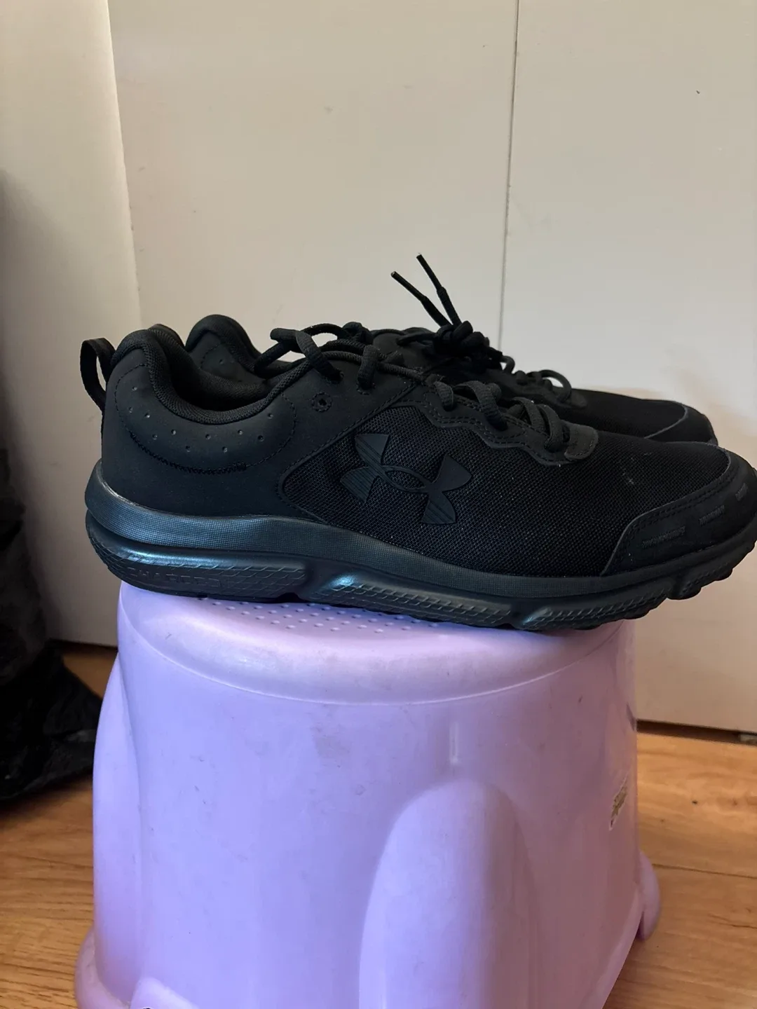 Under Armour Assert 9 - Men's Size 10