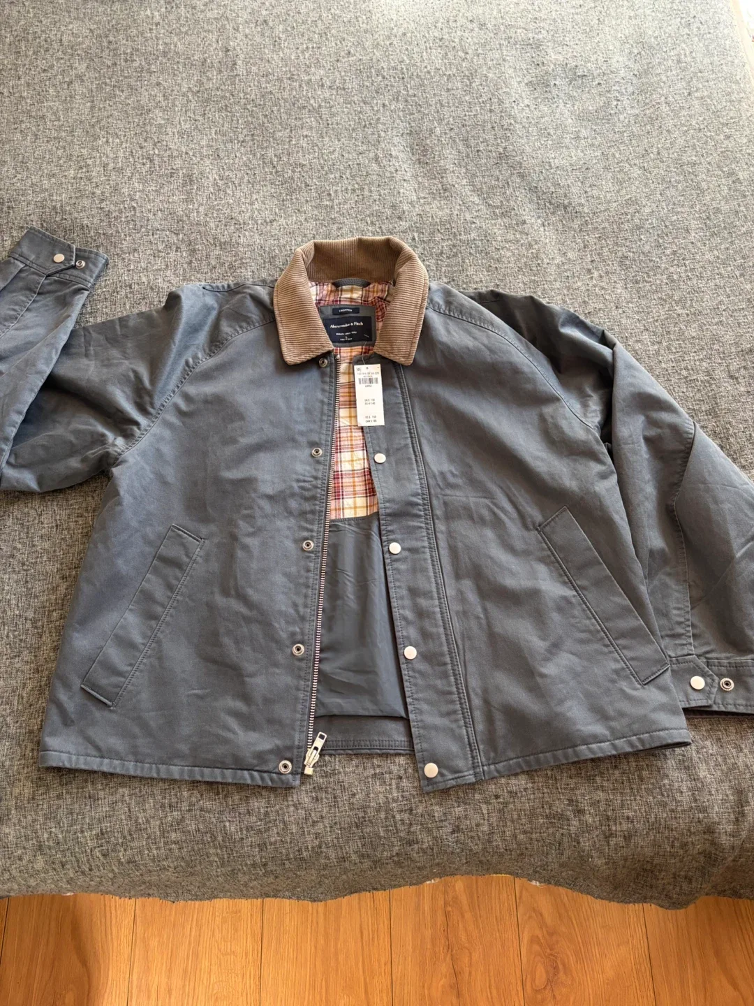 Abercrombie & Fitch Jacket, Size Large image indicator(2)