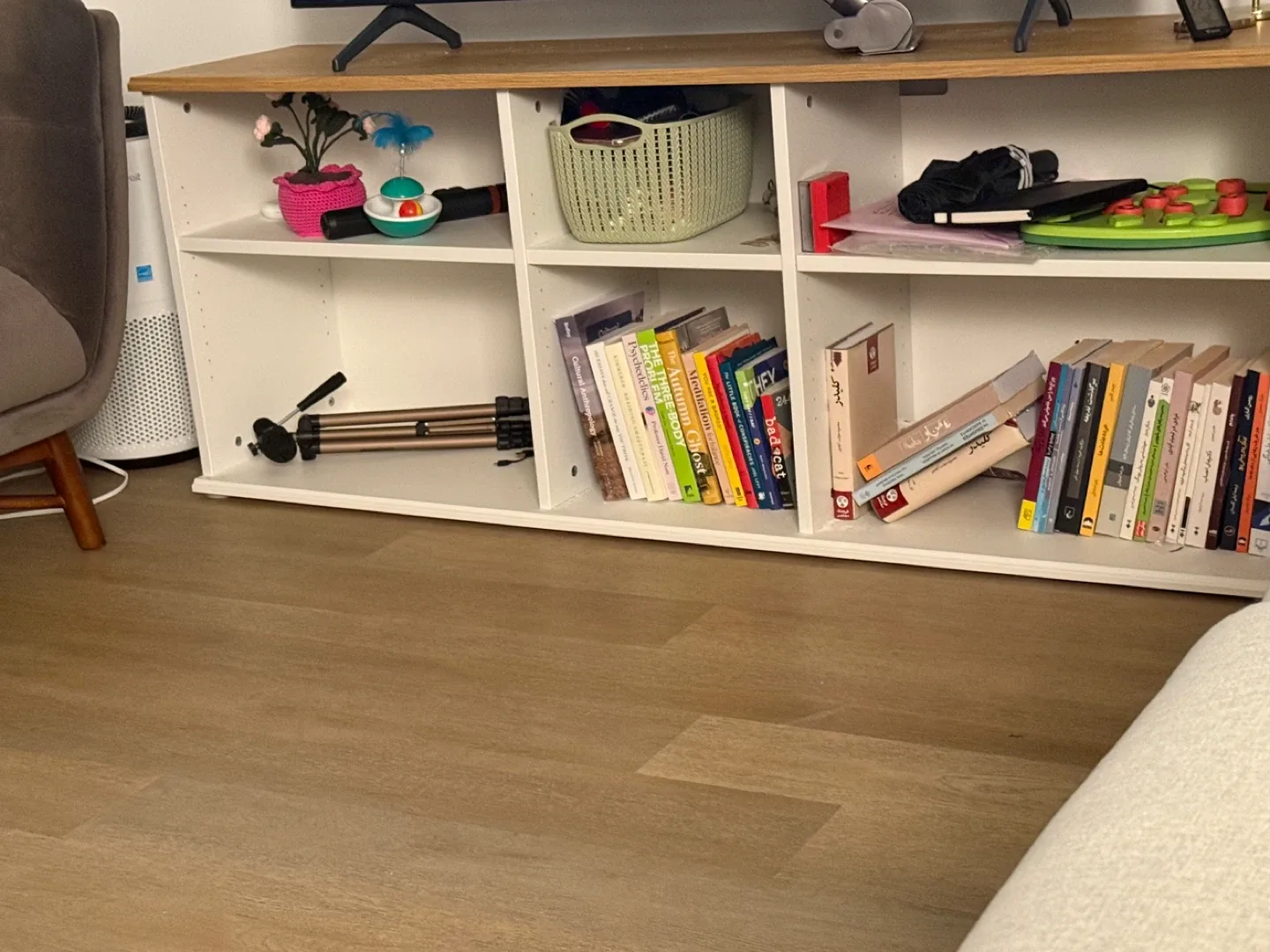 IKEA SKRUVBY TV Bench, White image indicator(2)