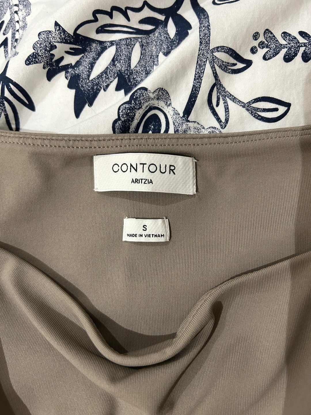 Aritzia Contour Squareneck Hip T-Shirt - photo 3