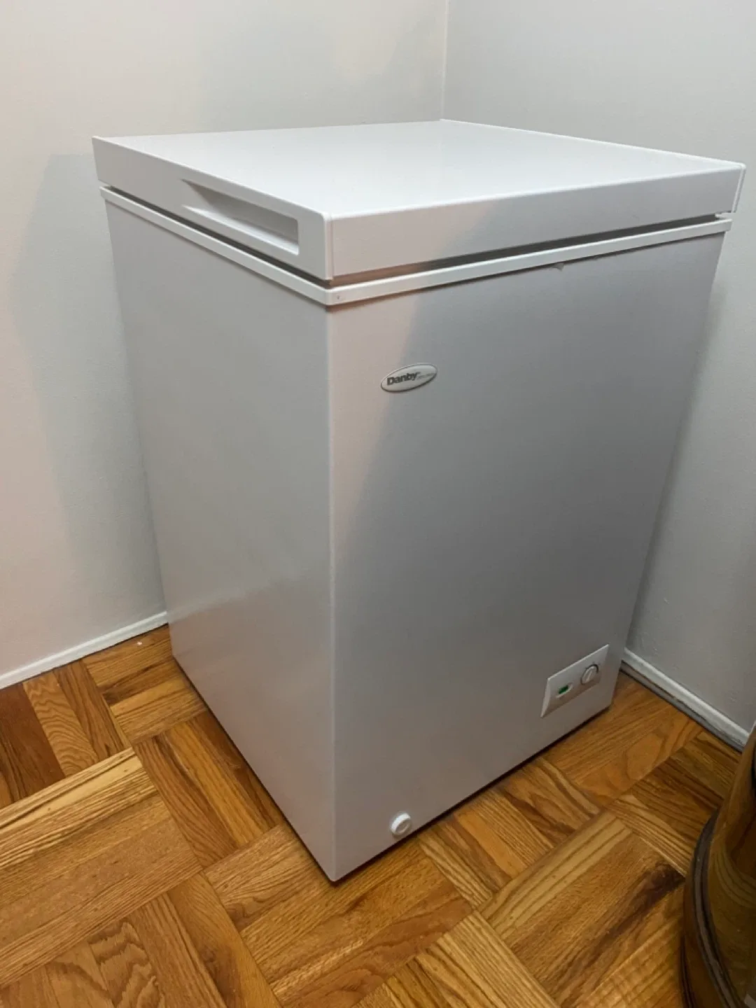 Danby Chest Freezer - White