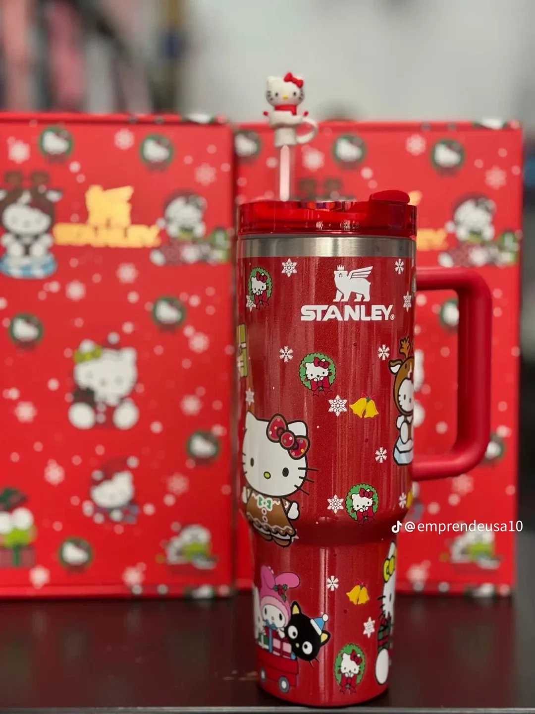 Stanley x Hello Kitty 40oz Quencher H2.0 Tumbler