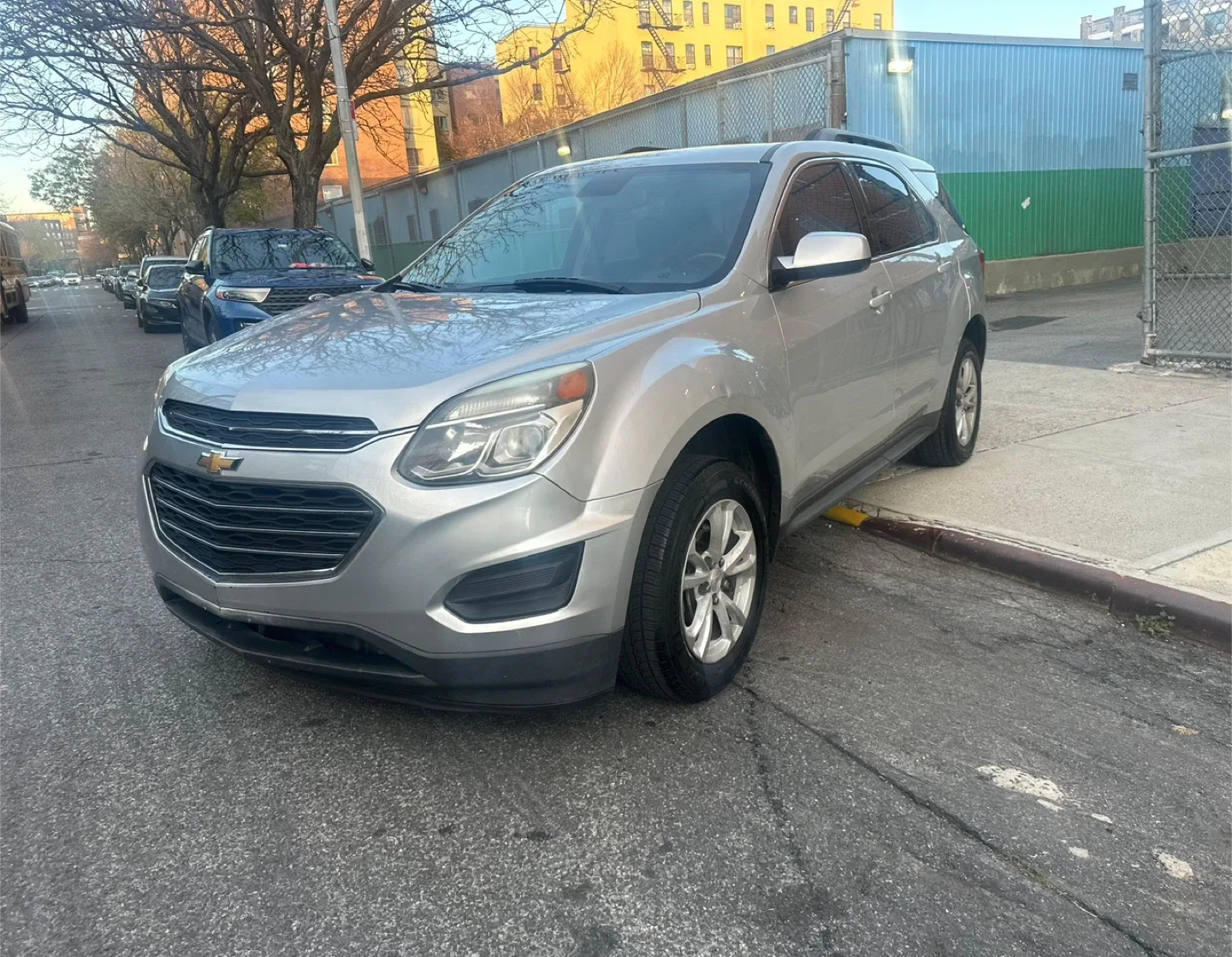 2017 Chevrolet Equinox SUV image indicator(3)