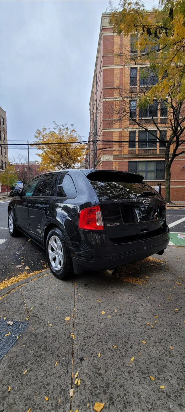 2013 Ford Edge Black SUV image indicator(7)