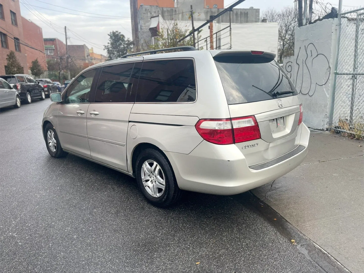 2008 Honda Odyssey Minivan - Silver image indicator(6)