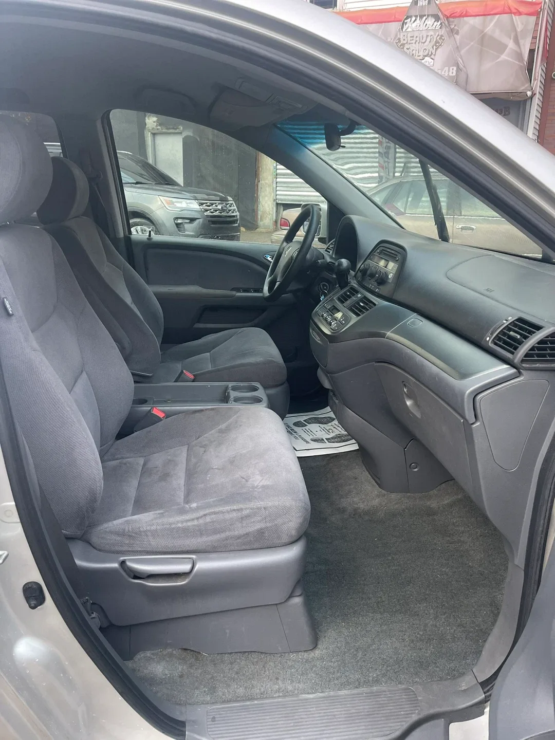 2008 Honda Odyssey Minivan - Silver image indicator(9)