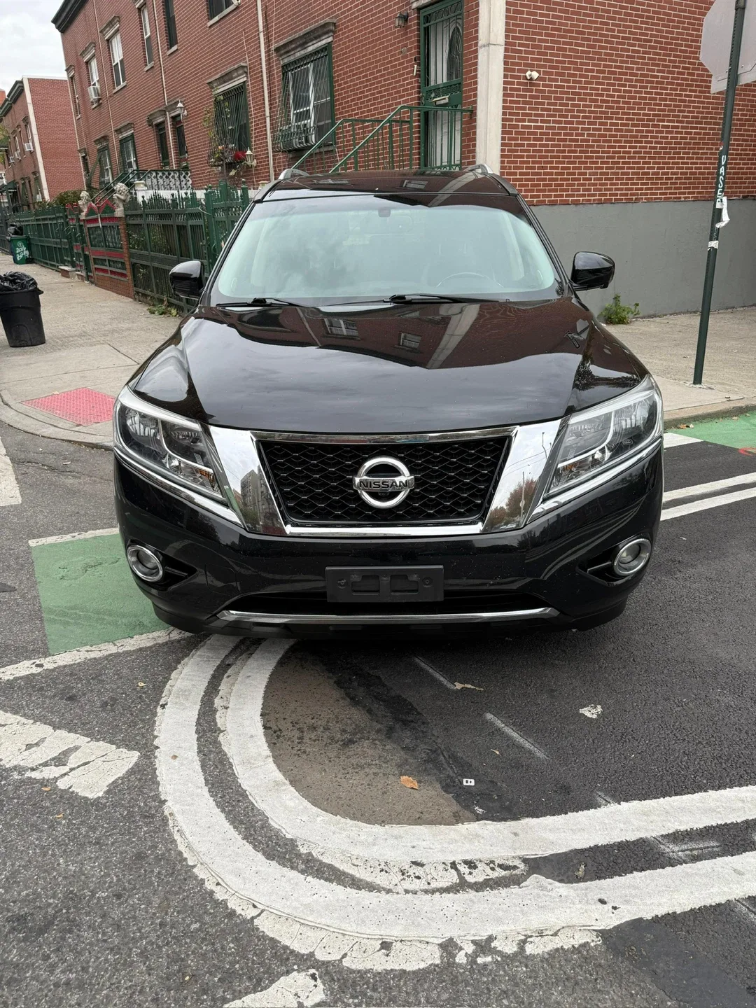 2015 Black Nissan Pathfinder AWD SL