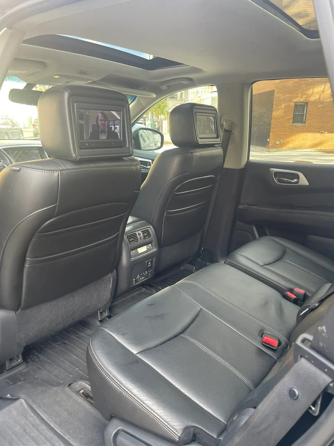 2014 Nissan Pathfinder 4WD Platinum image indicator(7)