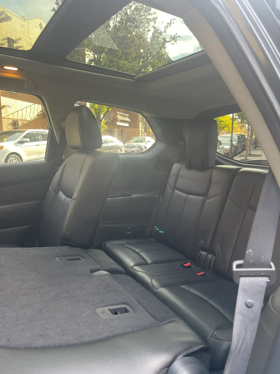 2014 Nissan Pathfinder 4WD Platinum image indicator(9)