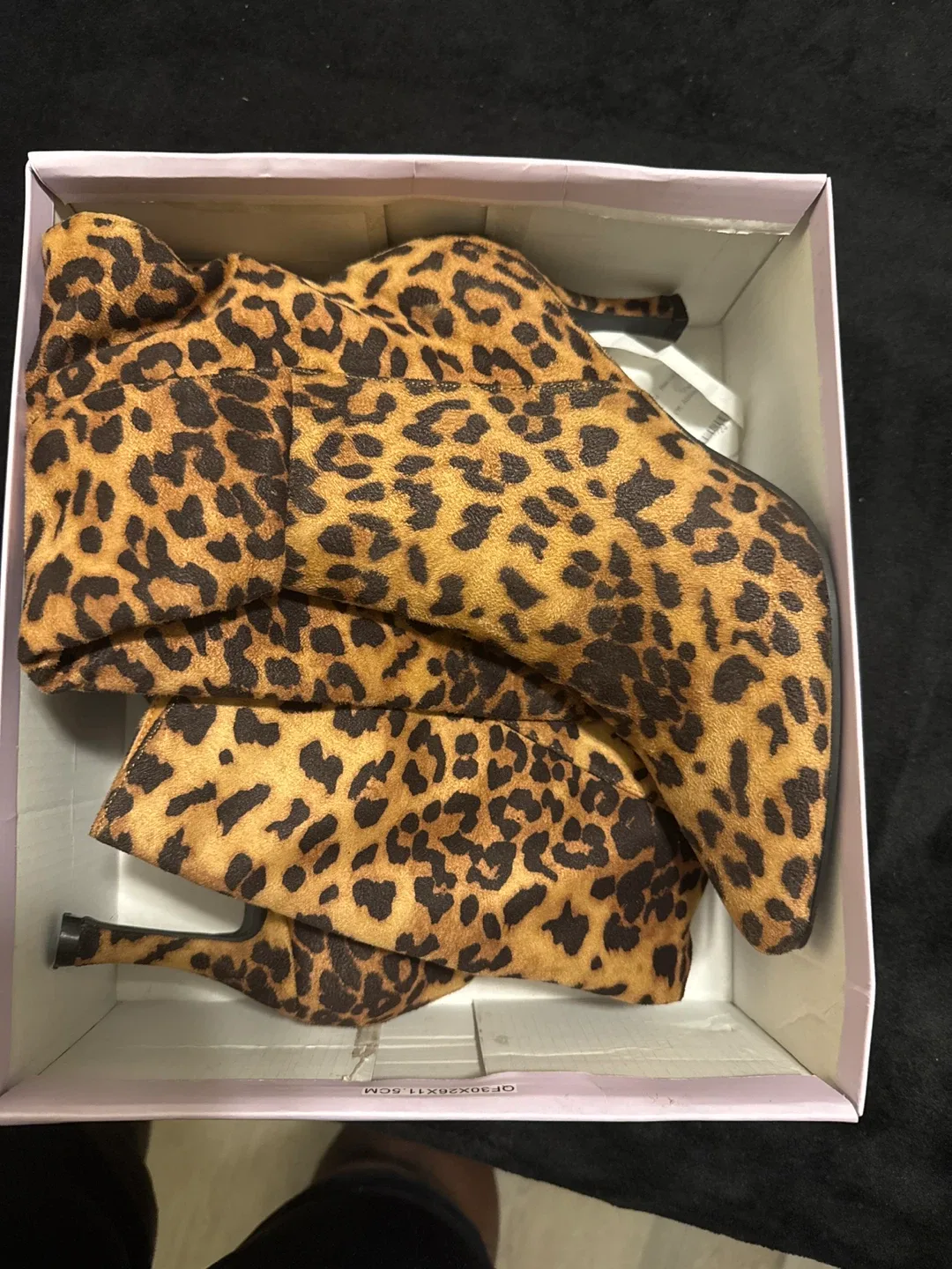 Pumpkin dress and leopard boots image indicator(3)