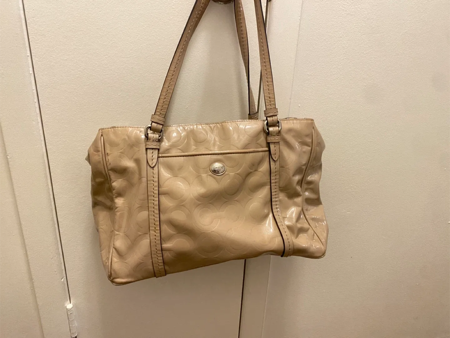 Coach Beige Patent Leather Tote Bag image indicator(2)