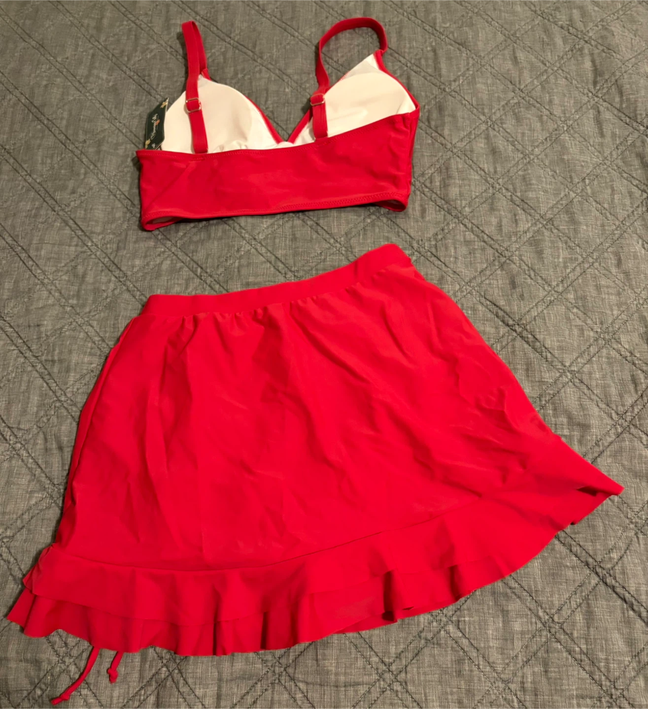 Red 2-Piece Swimsuit Set - Size M - photo 3