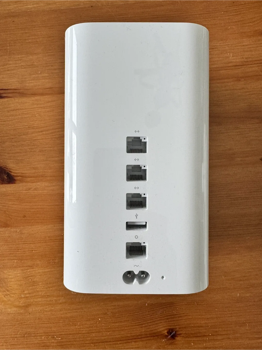 Apple Airport Extreme Network Routers (2 units) image indicator(3)