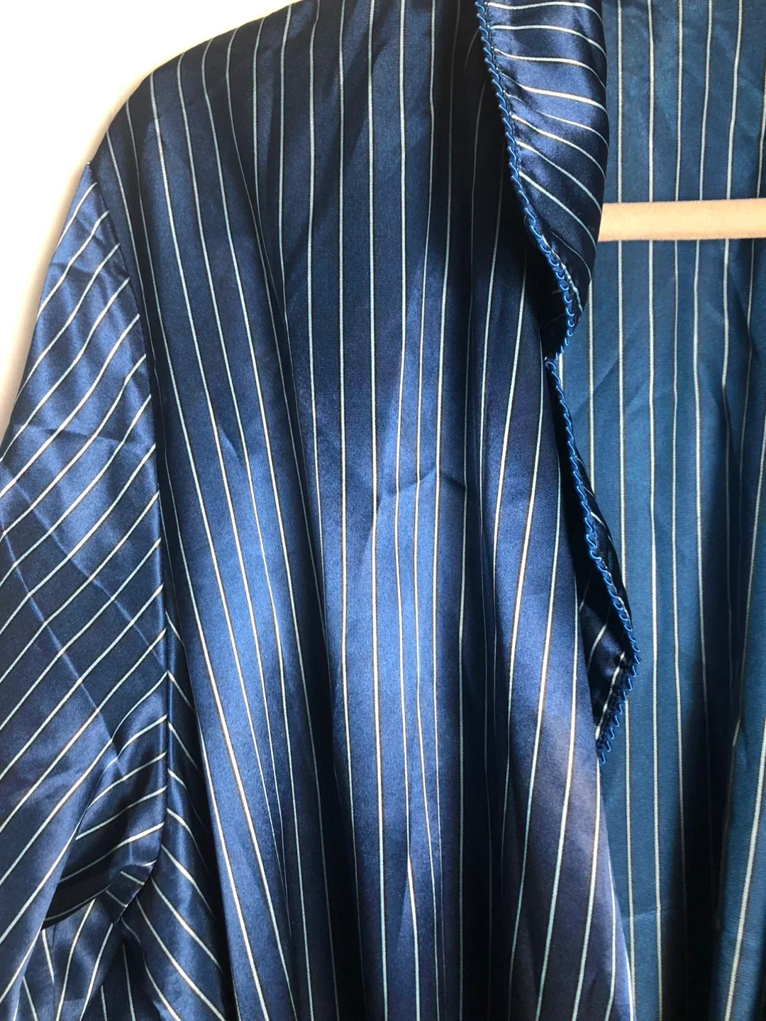 Men’s Blue Satin Robe. Size 1X.  Alfred Sung. image indicator(3)