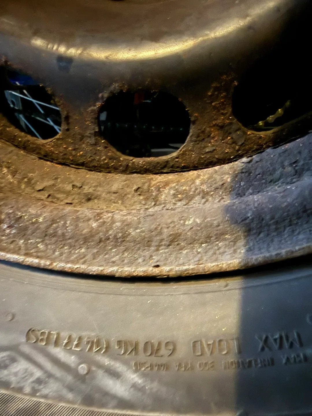 Continental WinterContact Tire on Rim image indicator(8)