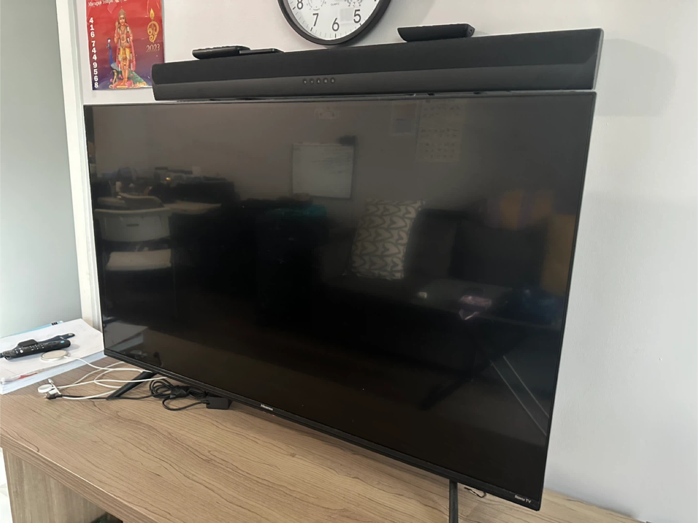 Hisense 4K UHD Smart TV- 43” (Roku) - photo 3