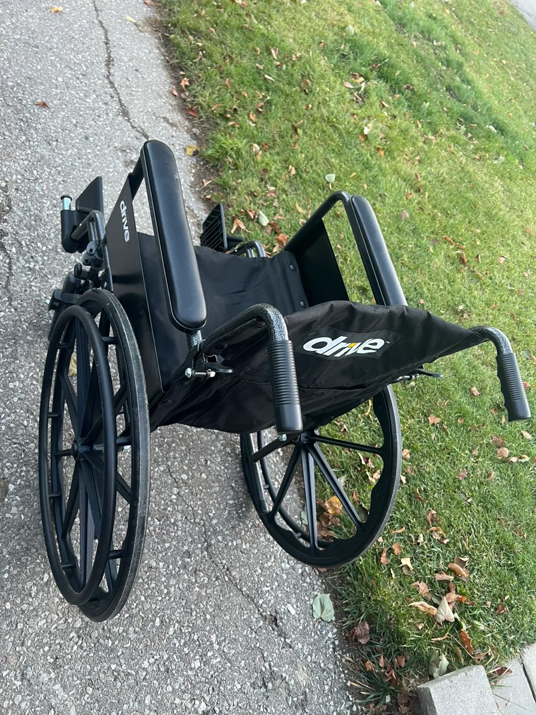 Drive Medical Silver Sport 1 Wheelchair image indicator(2)