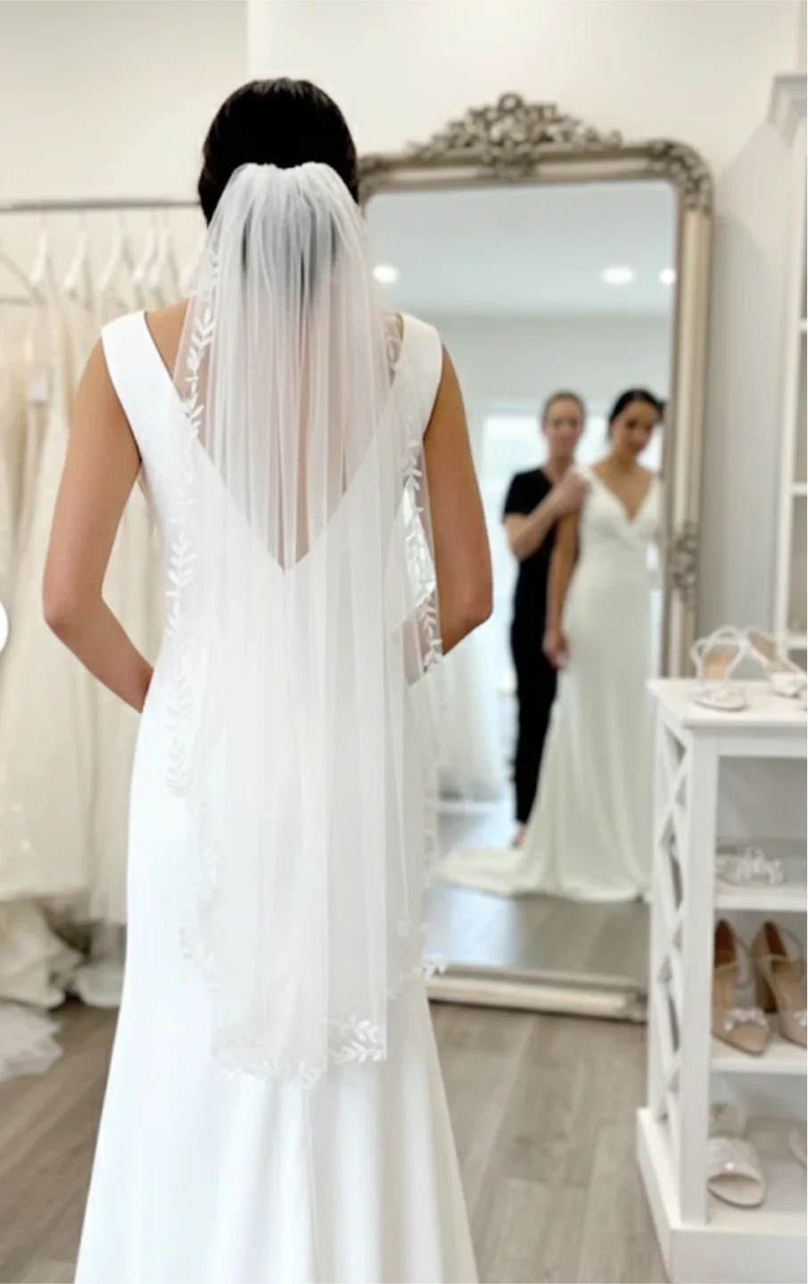 Wedding Veil with Leaf Embroidery