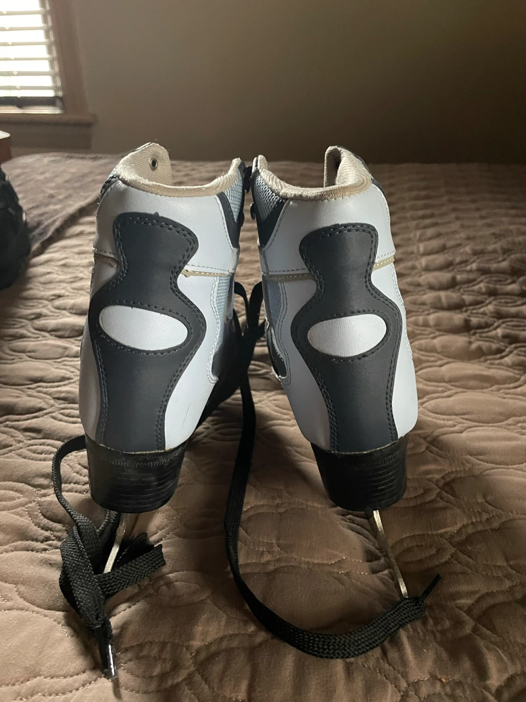 Ice Skates - Blue and Grey size 6 Ladies - photo 4