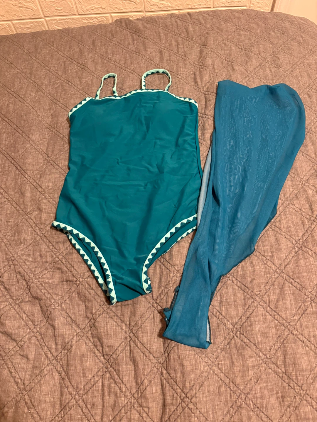 Girl's Swimsuit & Coverup - Size 13-14Y - photo 3