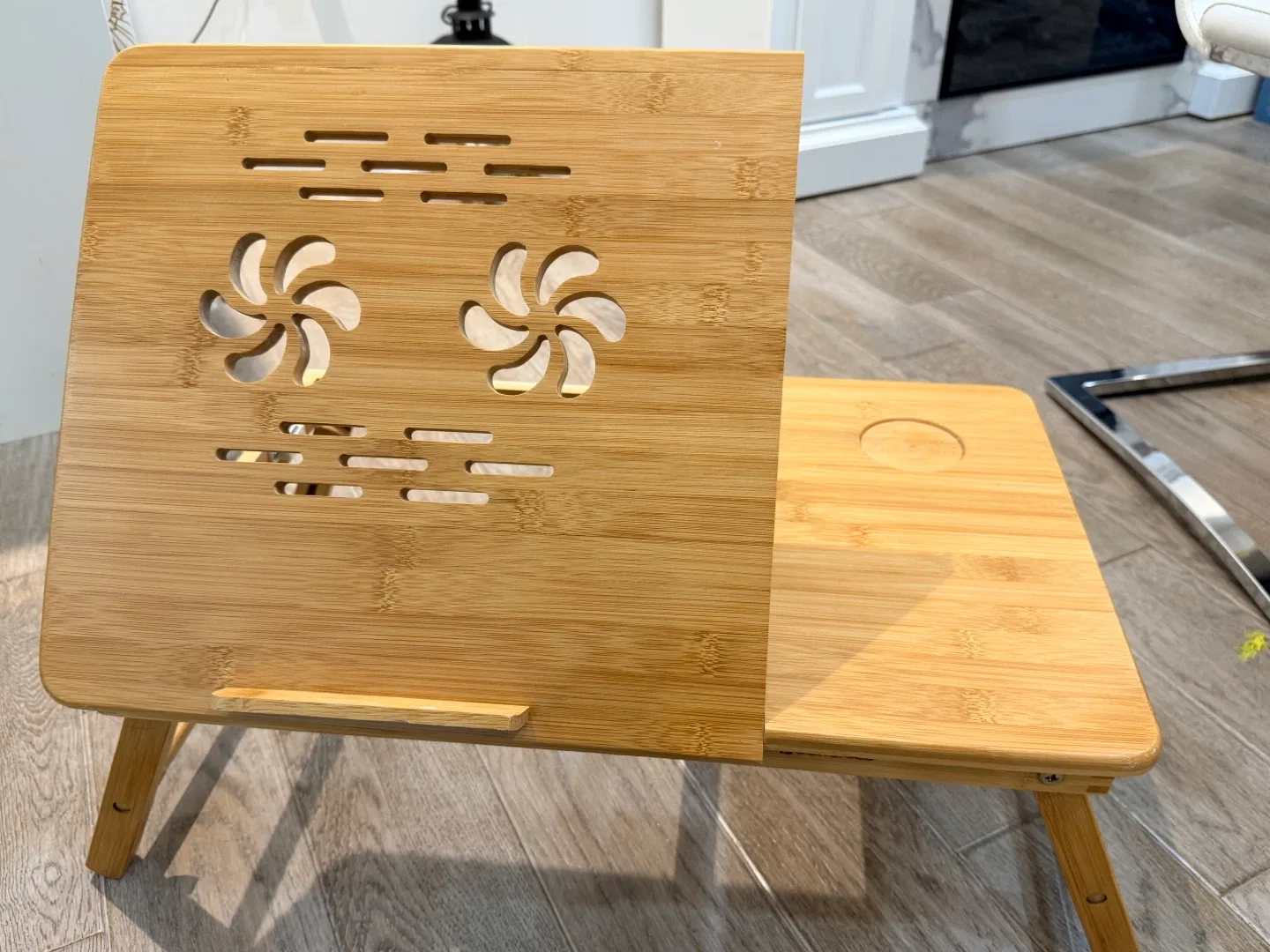 SONGMICS Adjustable/ Expandale Bamboo Laptop Desk image indicator(6)