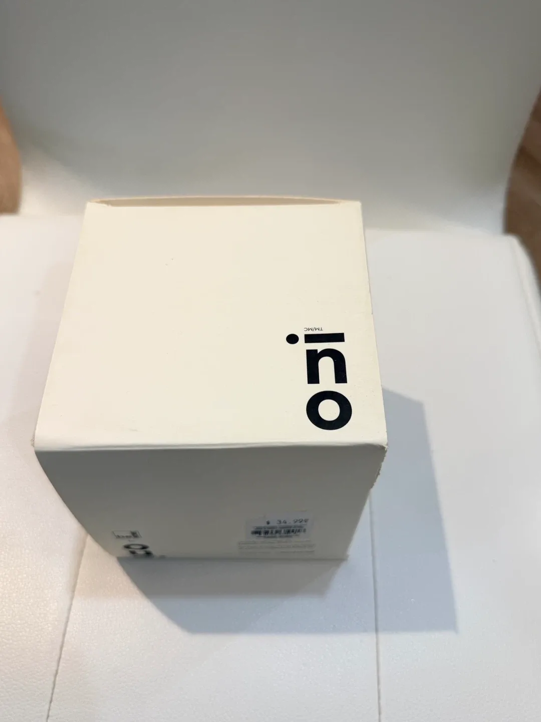 New-OUI White Marble Coasters with Brass Holder (2 boxes) image indicator(2)