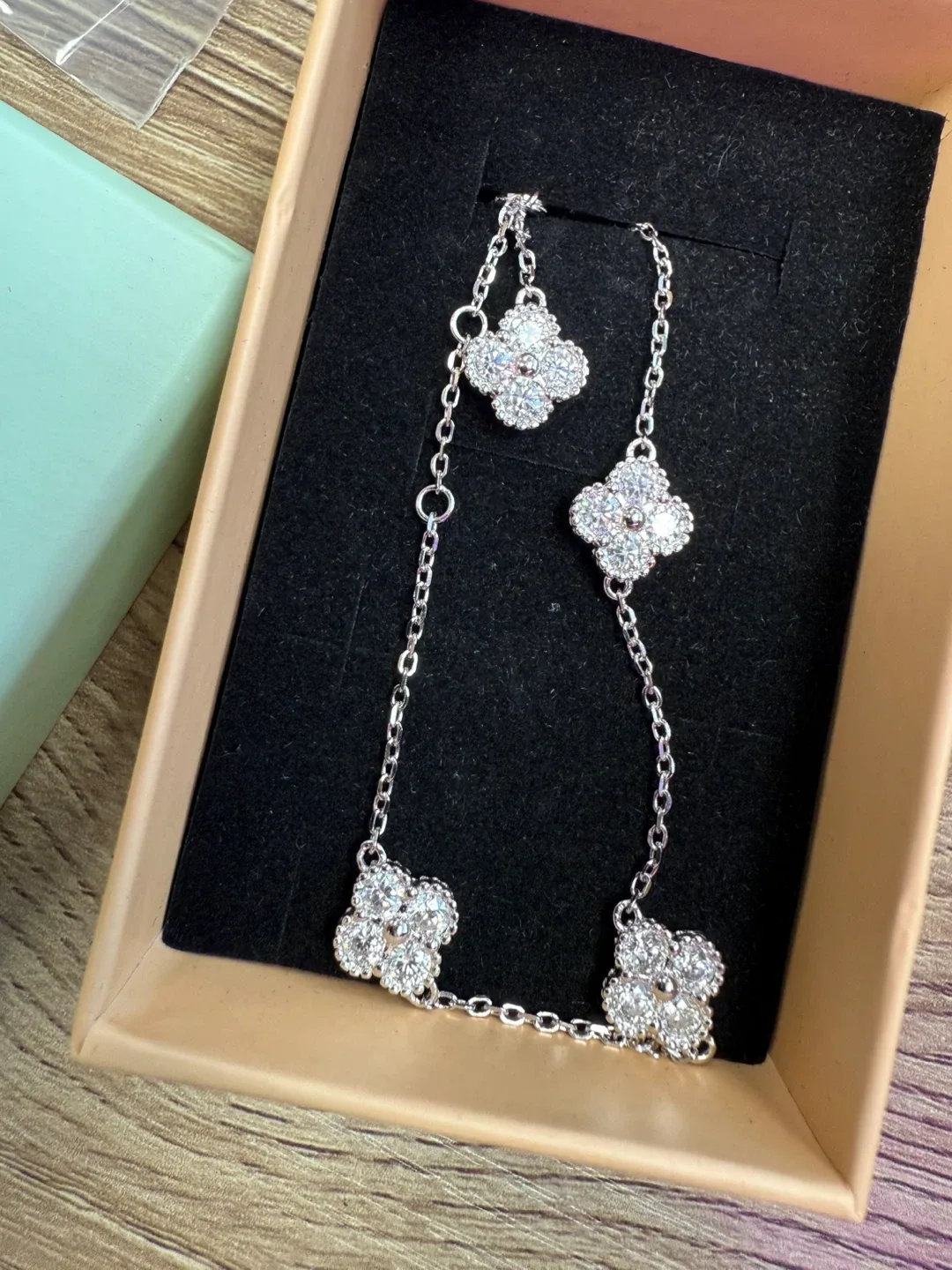 Brand new silver Moissanite Clover Bracelet