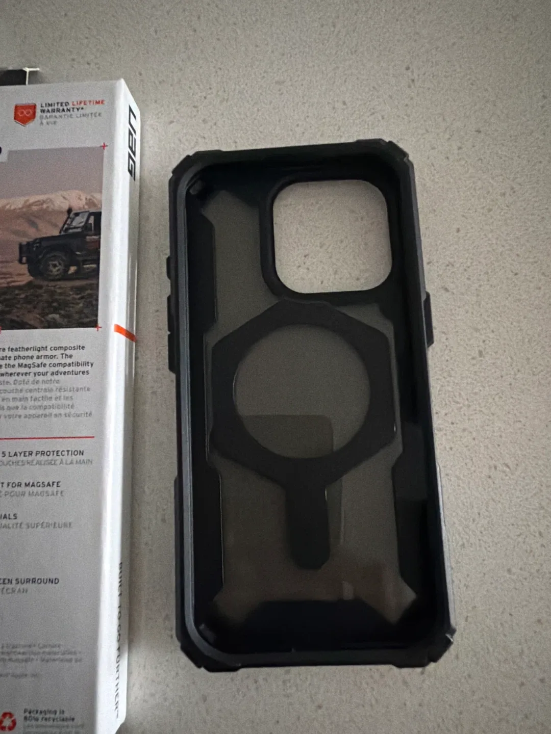 UAG Plasma XTE case for iPhone 16 Pro image indicator(2)