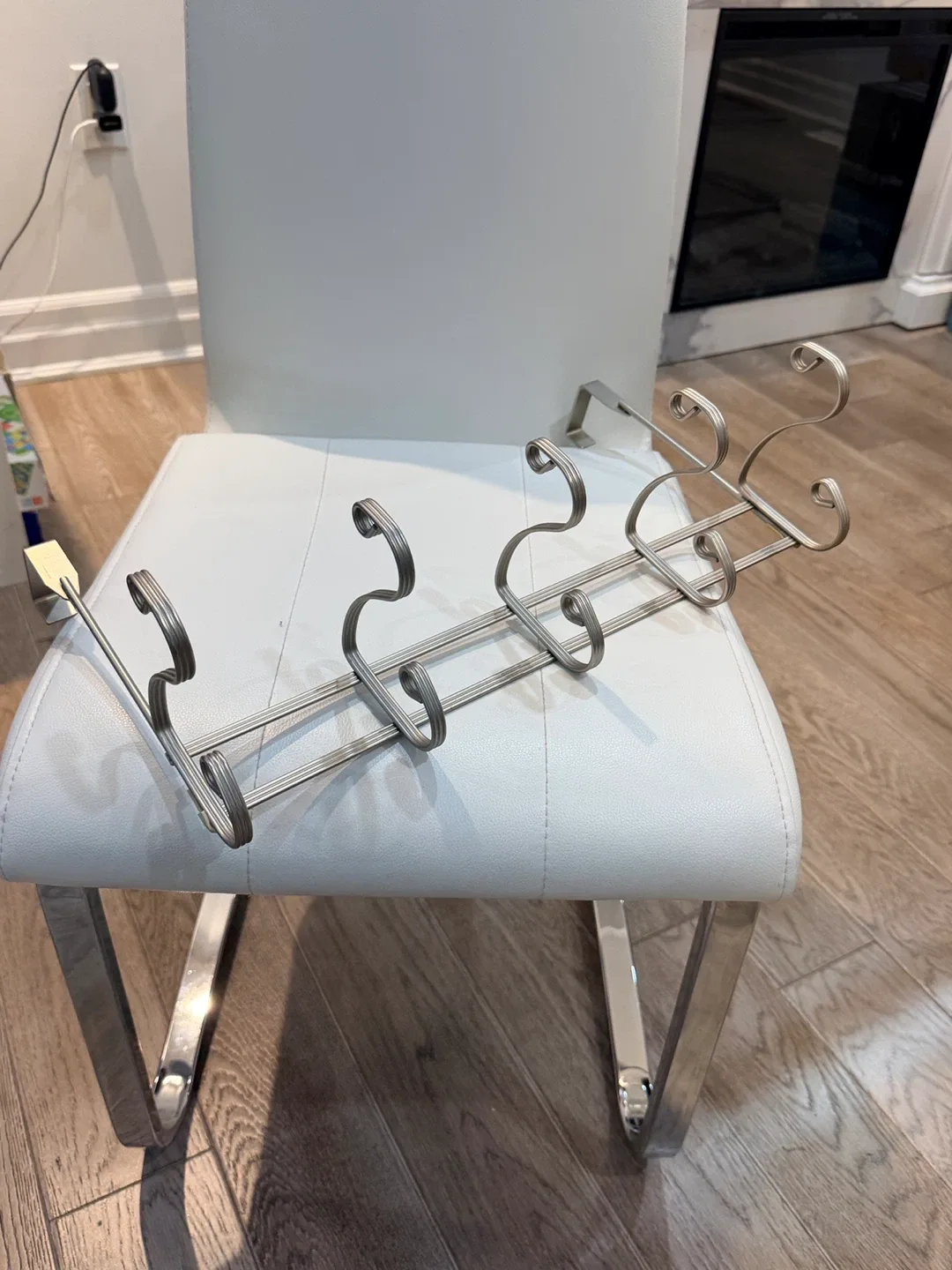 Over-the-Door Hooks - Silver & Black image indicator(3)