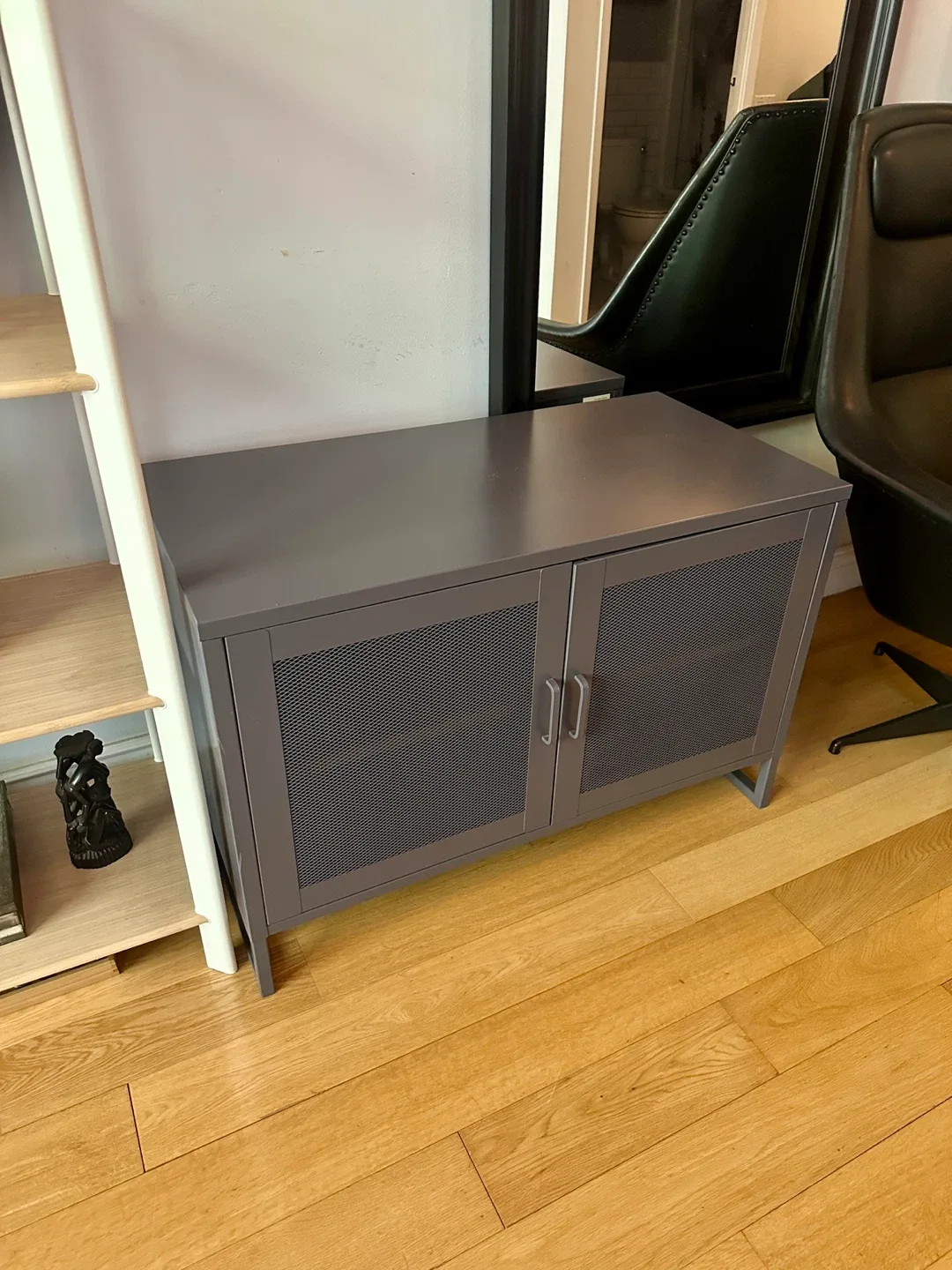 VINTAGE INDUSTRIAL STYLE STEEL STORAGE CABINET & LOFT FLOOR LAMP