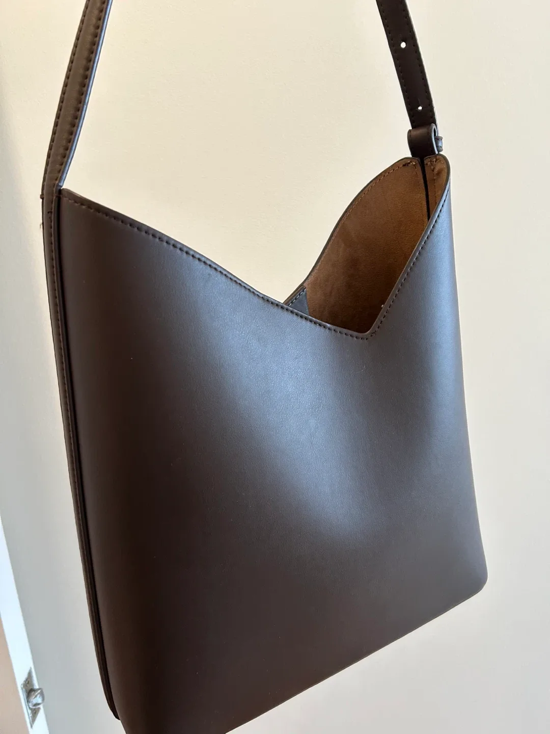 Zara Brown Leather Bucket Bag image indicator(2)