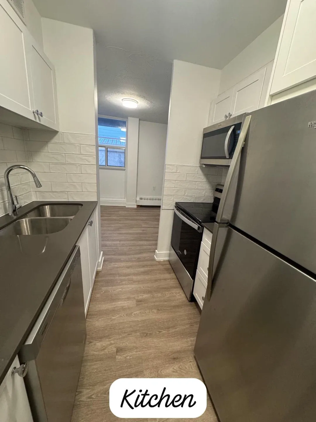 2 bedroom 1 bathroom 1 balcony apartment unit image indicator(2)