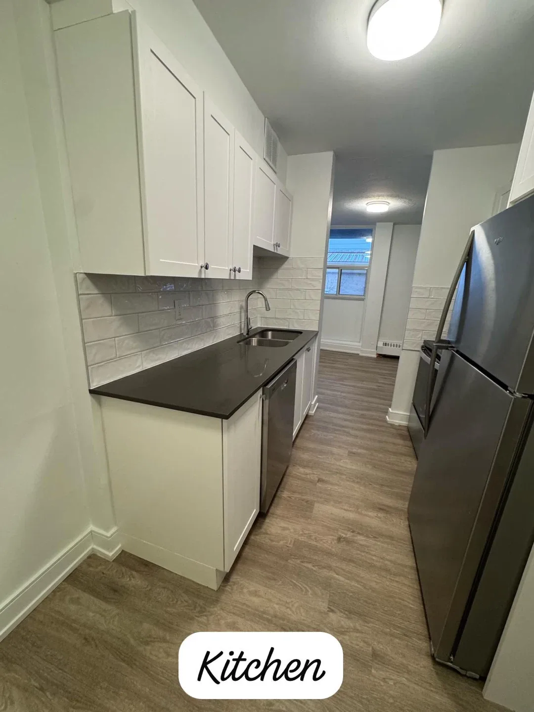 2 bedroom 1 bathroom 1 balcony apartment unit image indicator(4)