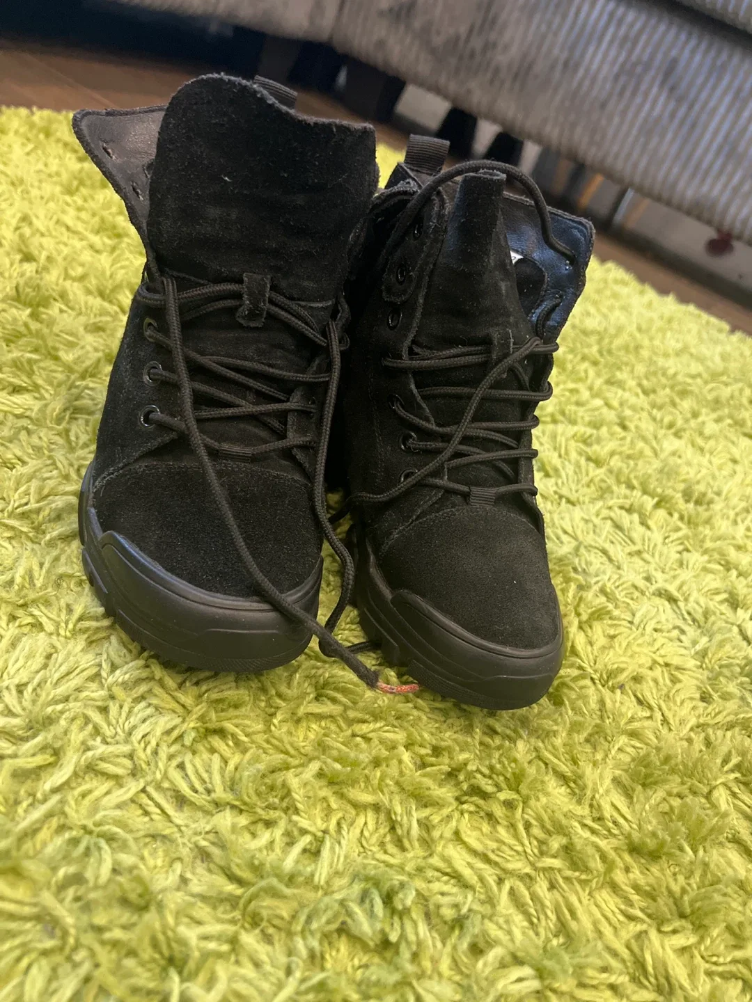 East Rock Black Ankle Boots image indicator(2)
