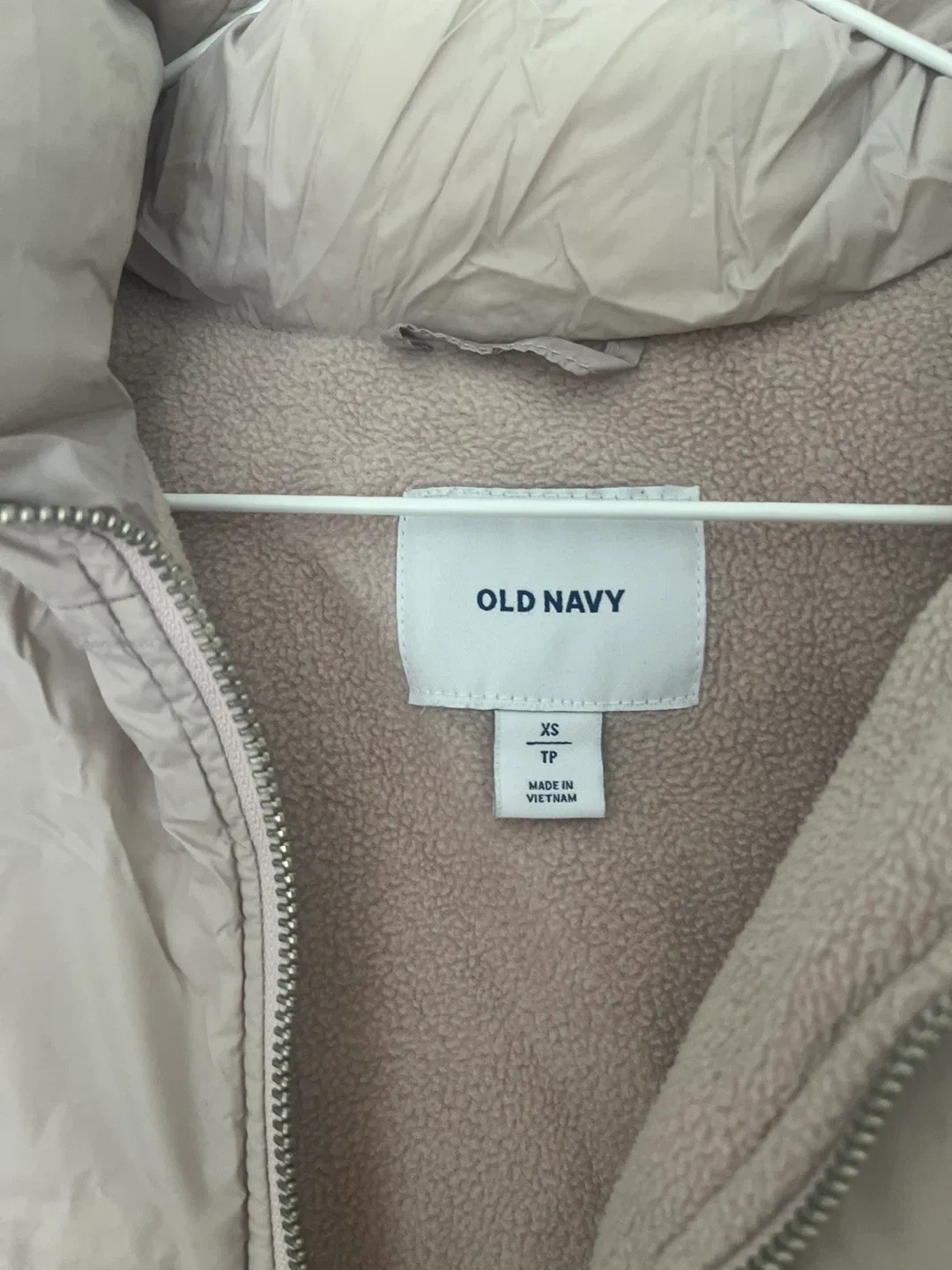 Old Navy Puffer Vest - Size XS image indicator(2)
