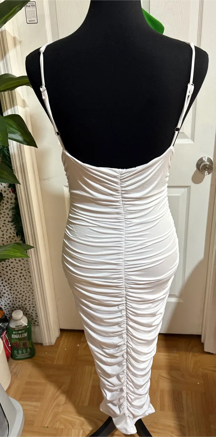 White Ruched Bodycon Dress Size S image indicator(2)