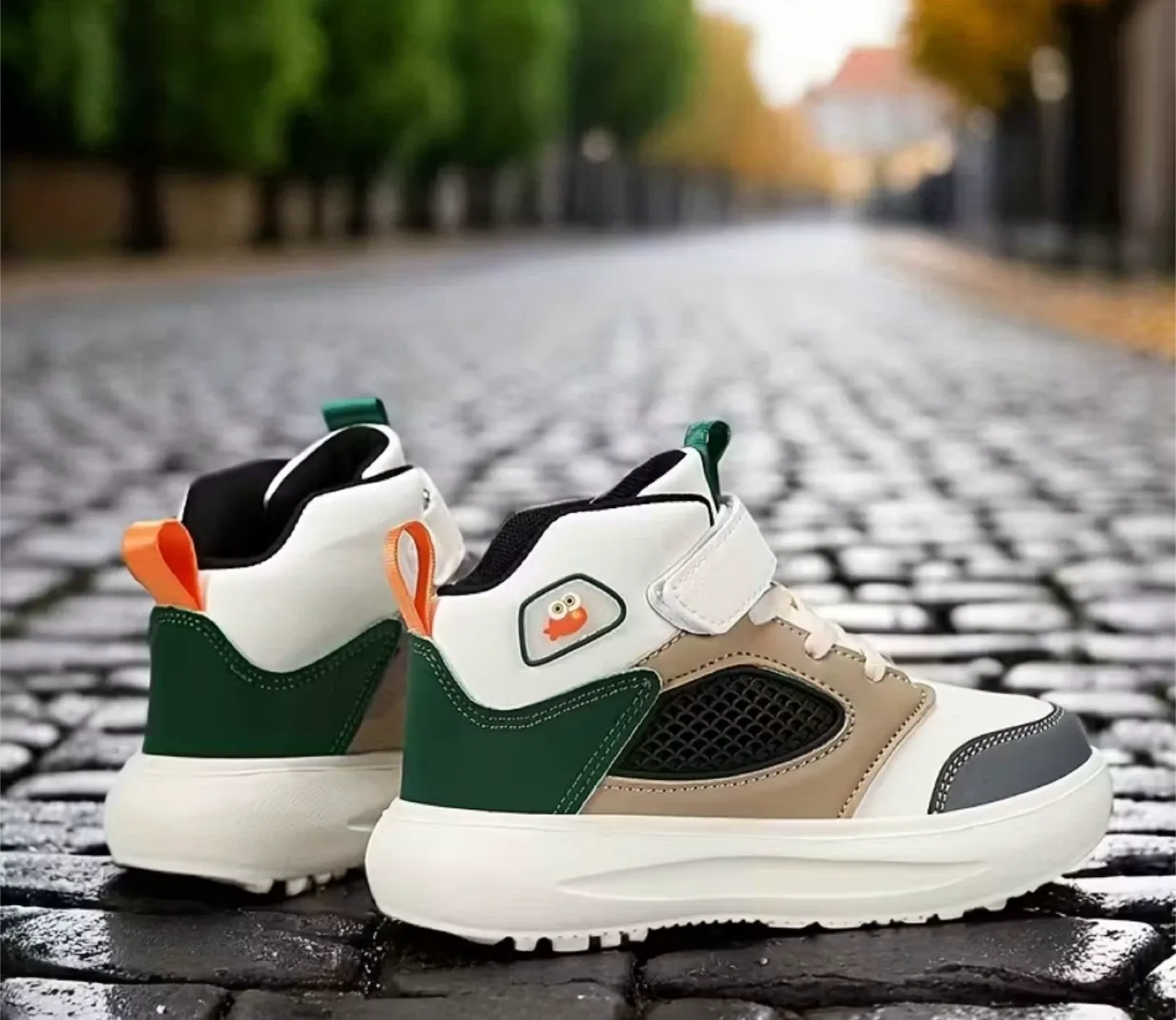 Kids' High-Top Sneakers - White, Green, & Brown image indicator(2)